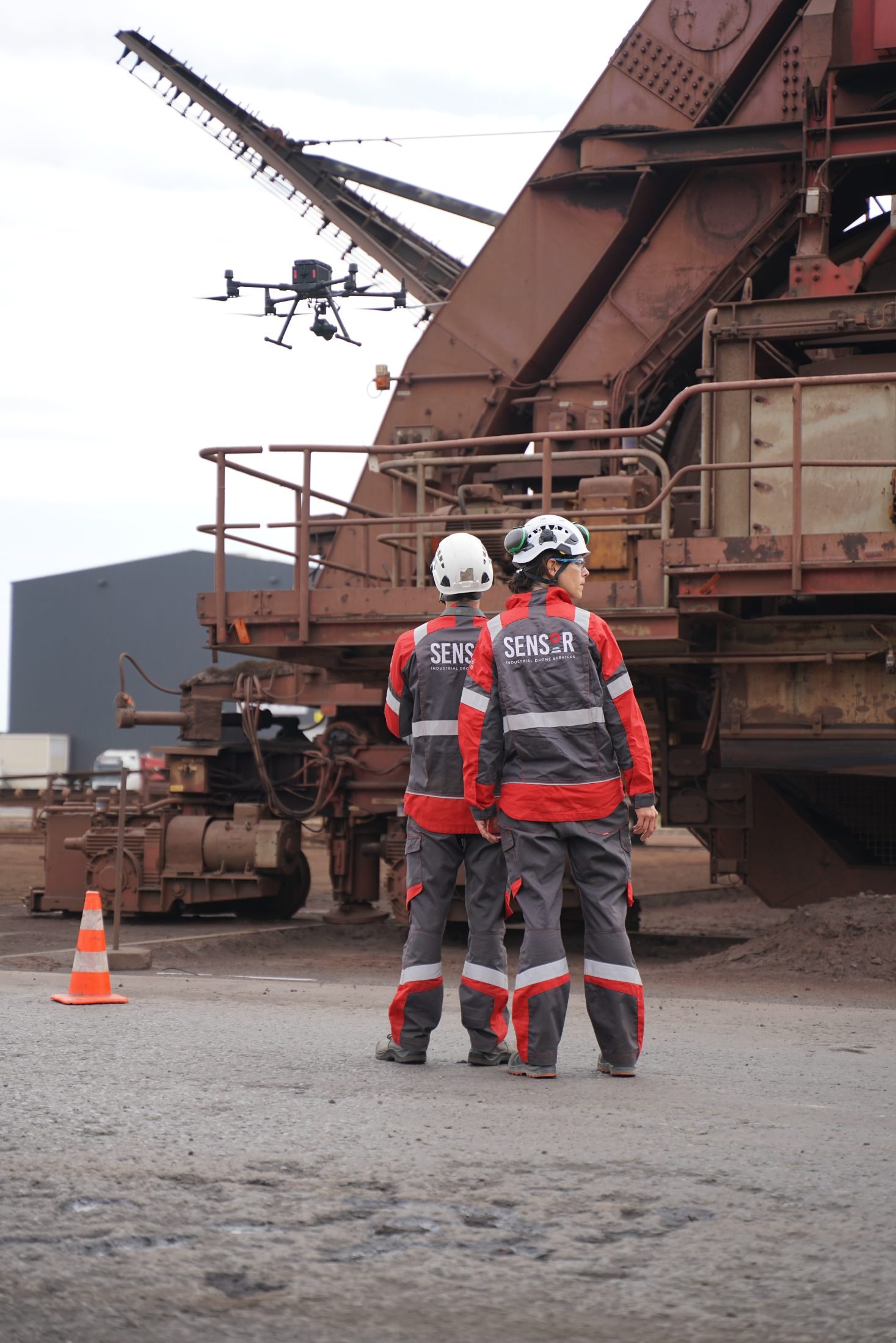 Two Sensor IDS pilots flying at an ore crane